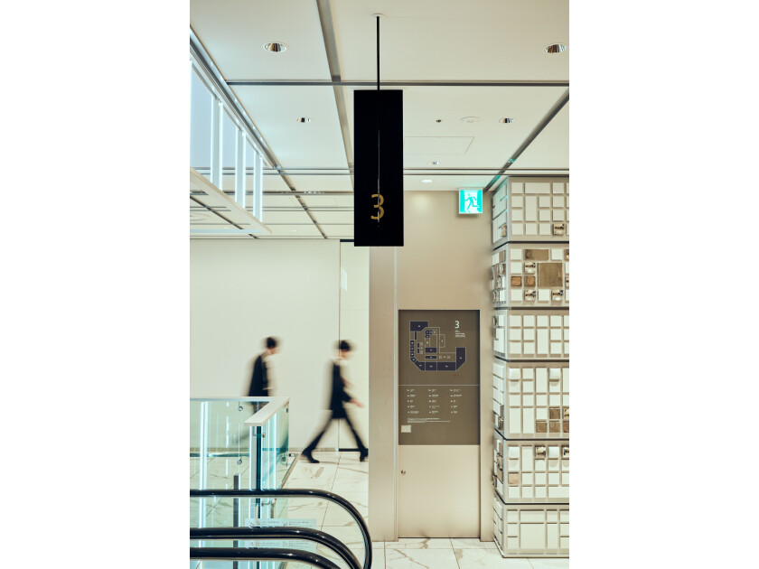 CROSSING